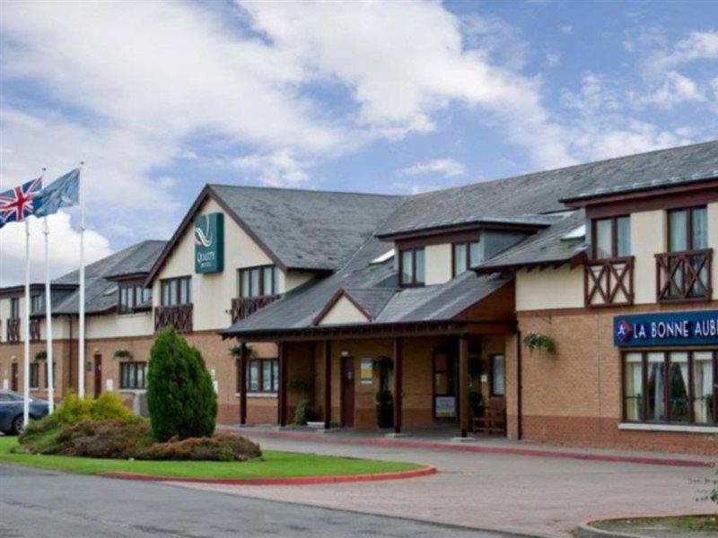 Holiday Inn Express Edinburgh Airport, An Ihg Hotel Ingliston Exterior foto